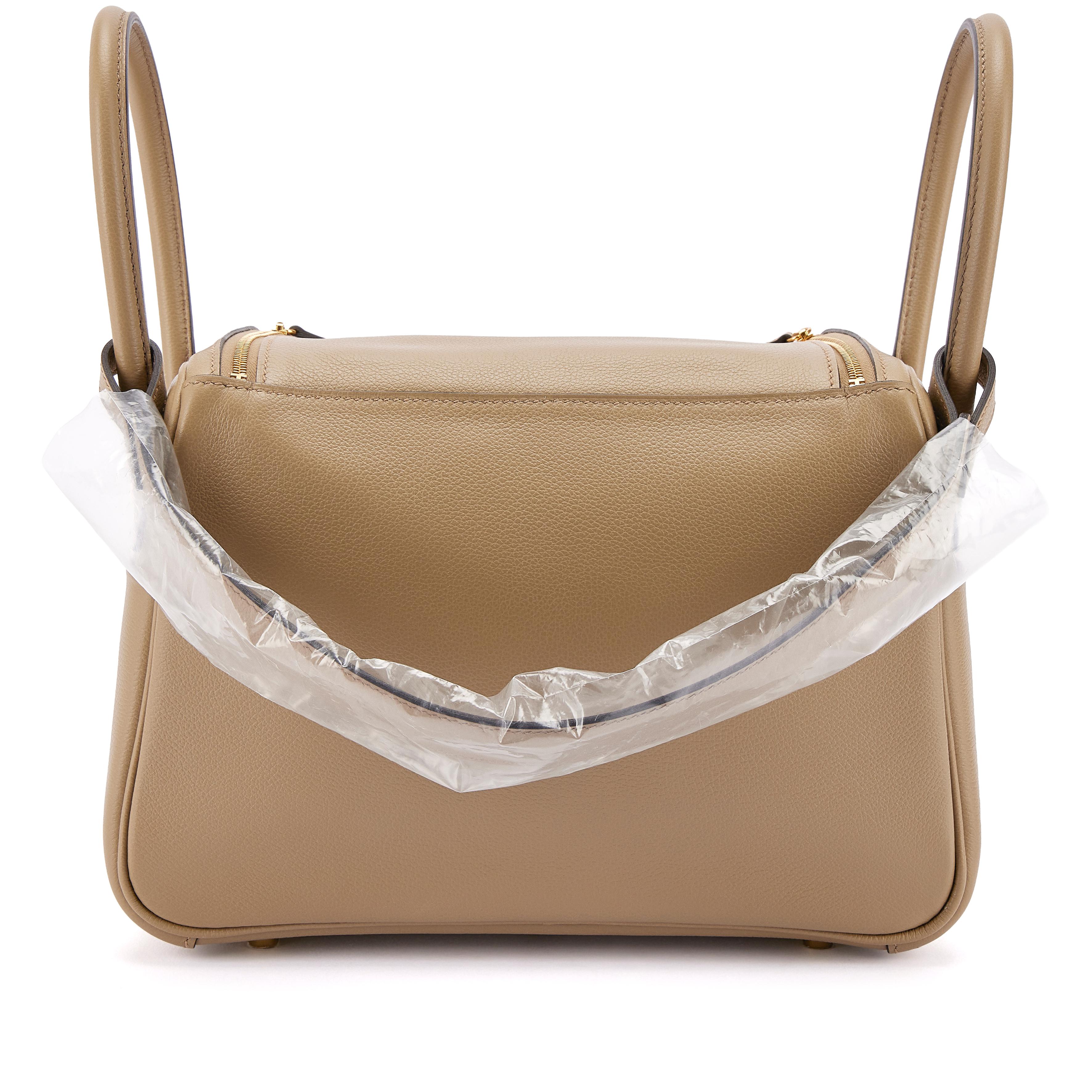 Hermès Beige Marfa Evercolor Lindy 26 Gold Hardware, 2024