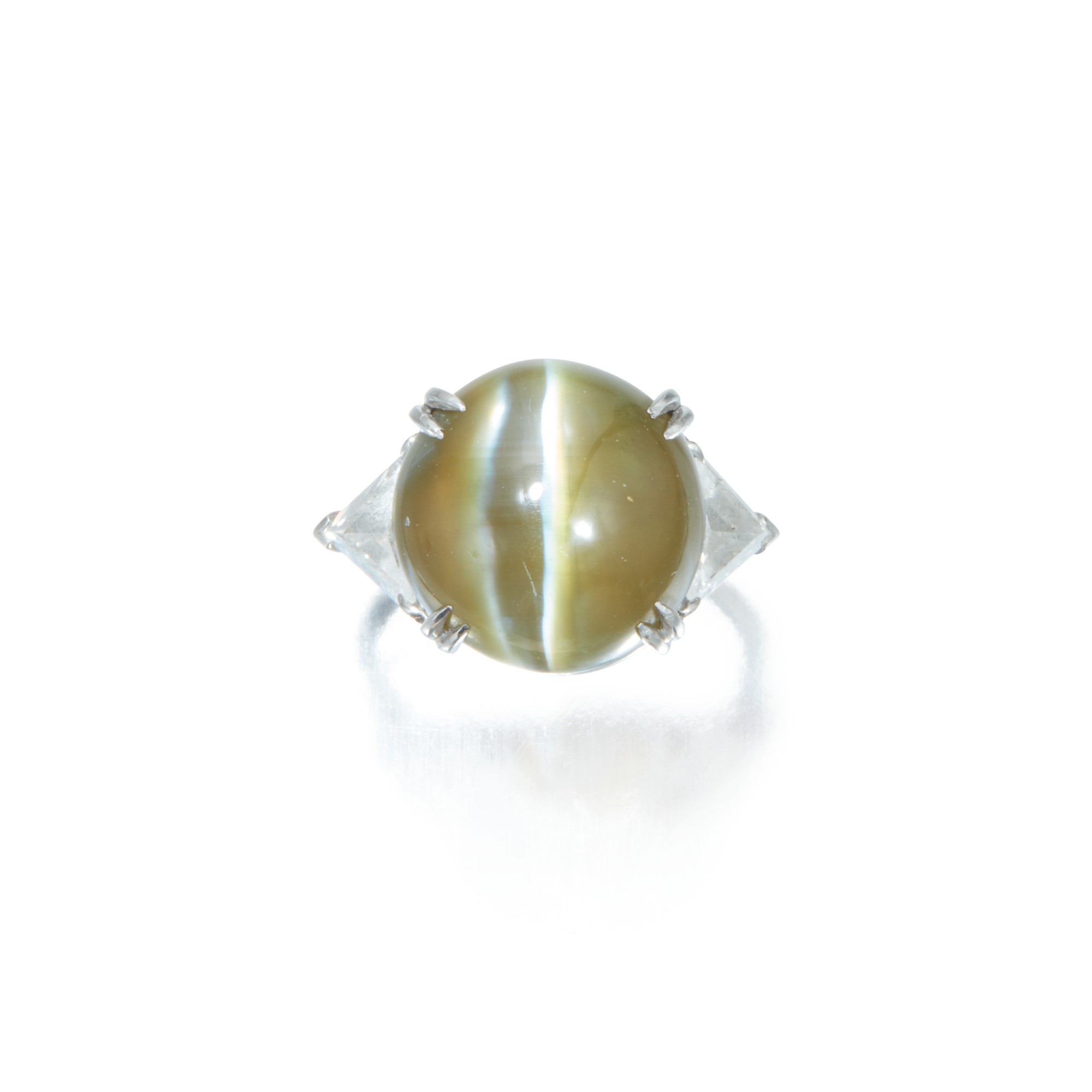 Cat's Eye Chrysoberyl and Diamond Ring Important Jewels 2020