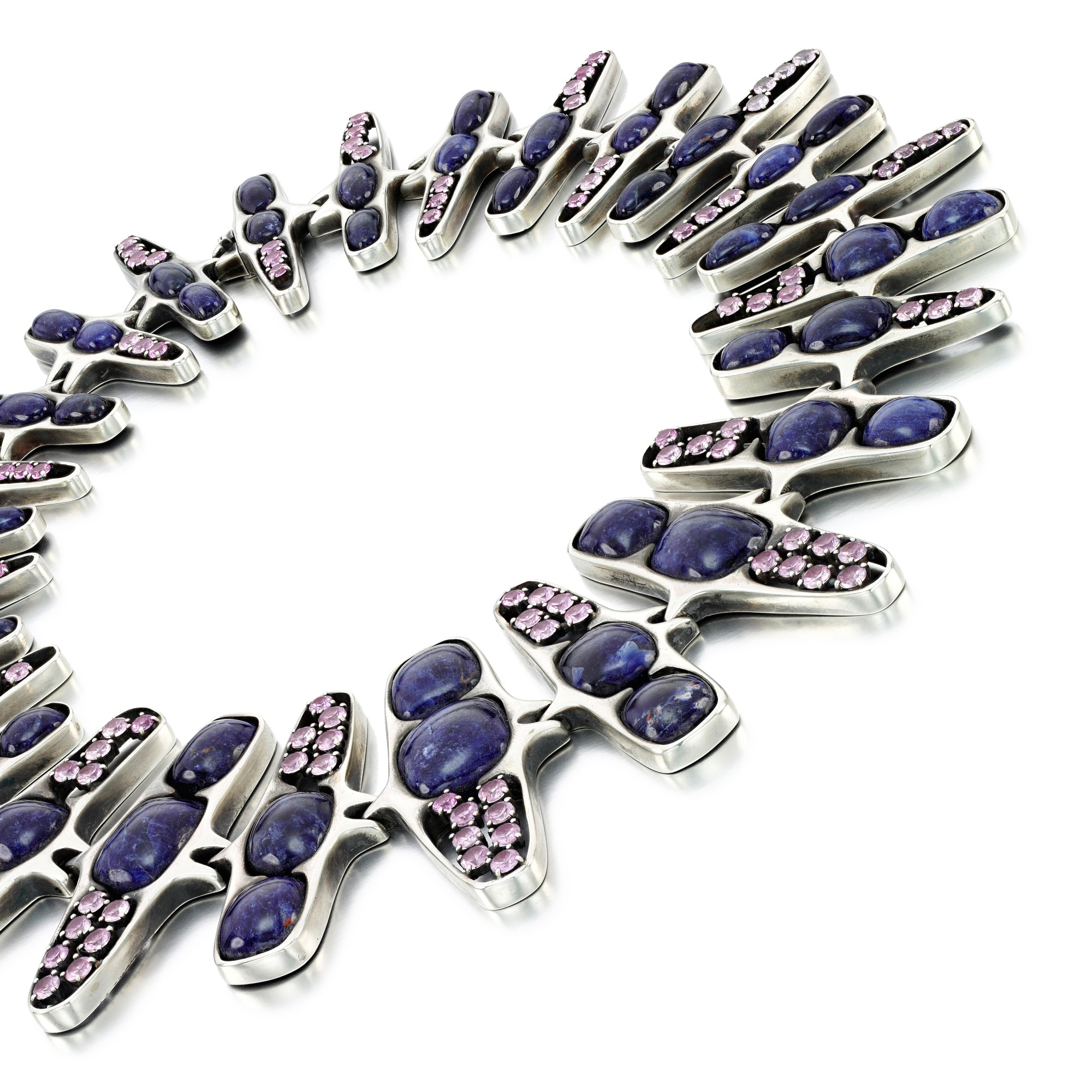 Sodalite and pink tourmaline necklace, 1950s Fine Jewels 2023