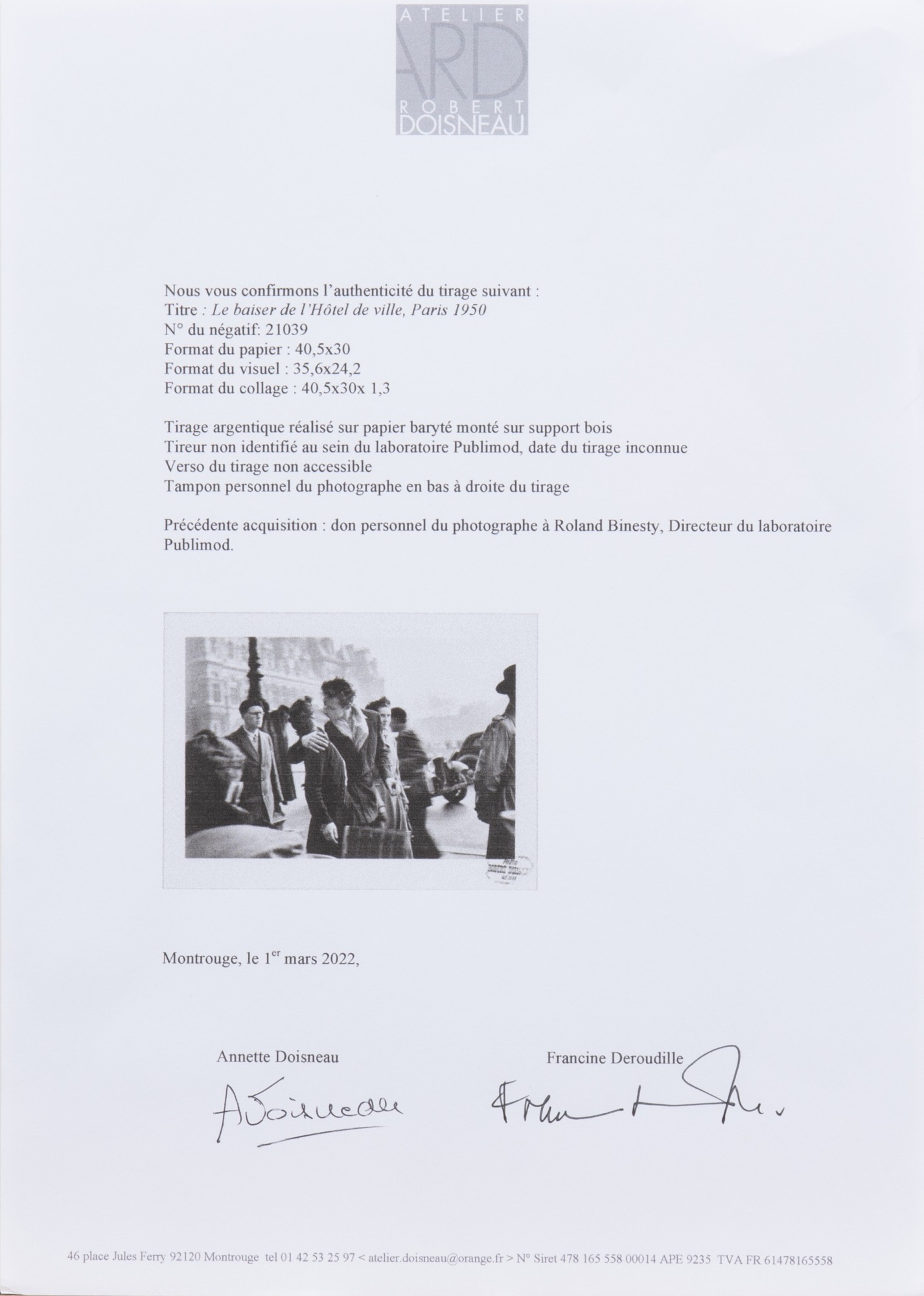 Le baiser de l'Hôtel de Ville, Paris, 1950 Living Contemporary 2022