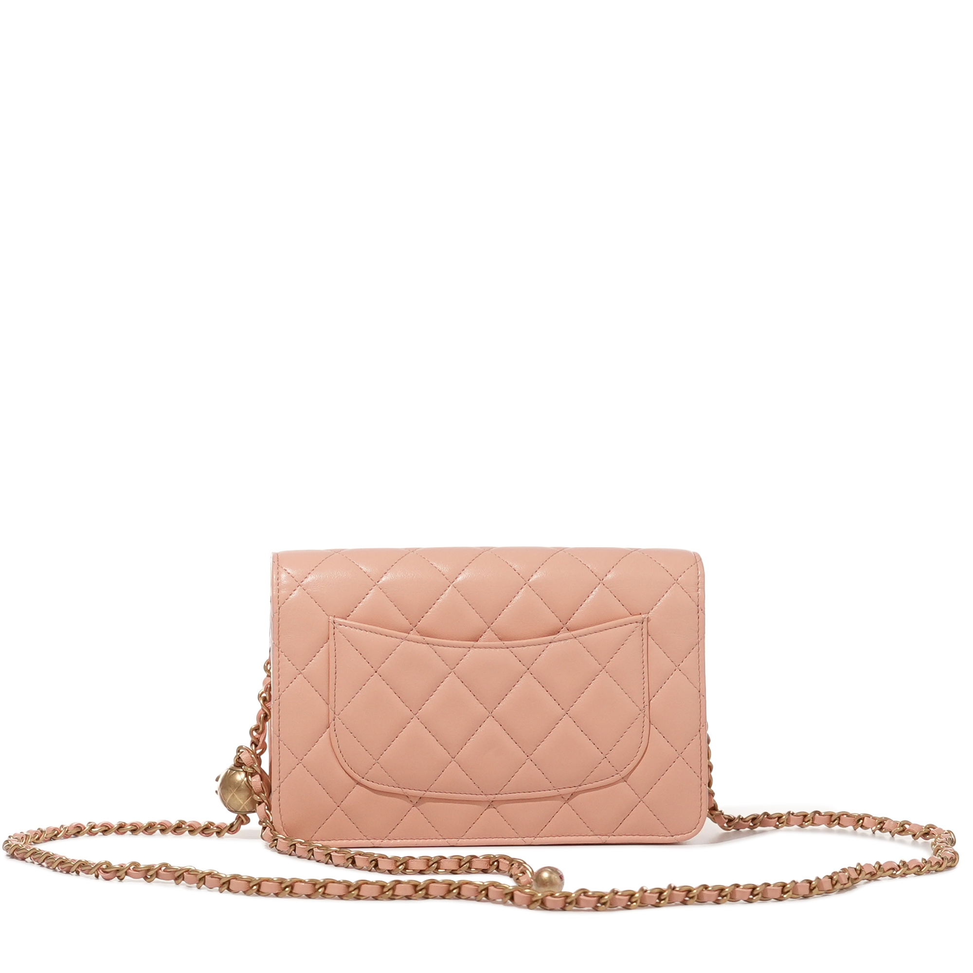 気品溢れる人気モデル☆【CHANEL】Small Flap Wallet ゴールド Small flap wallet - Lambskin & gold-tone metal, light blue