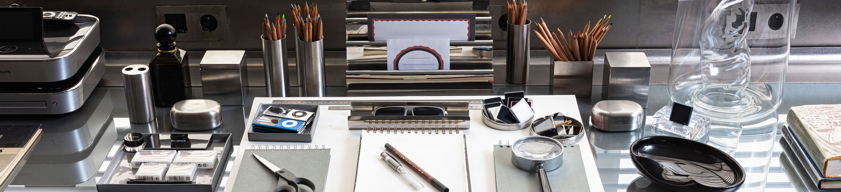 KARL, Karl Lagerfeld’s Estate Online II 2021 Sotheby's