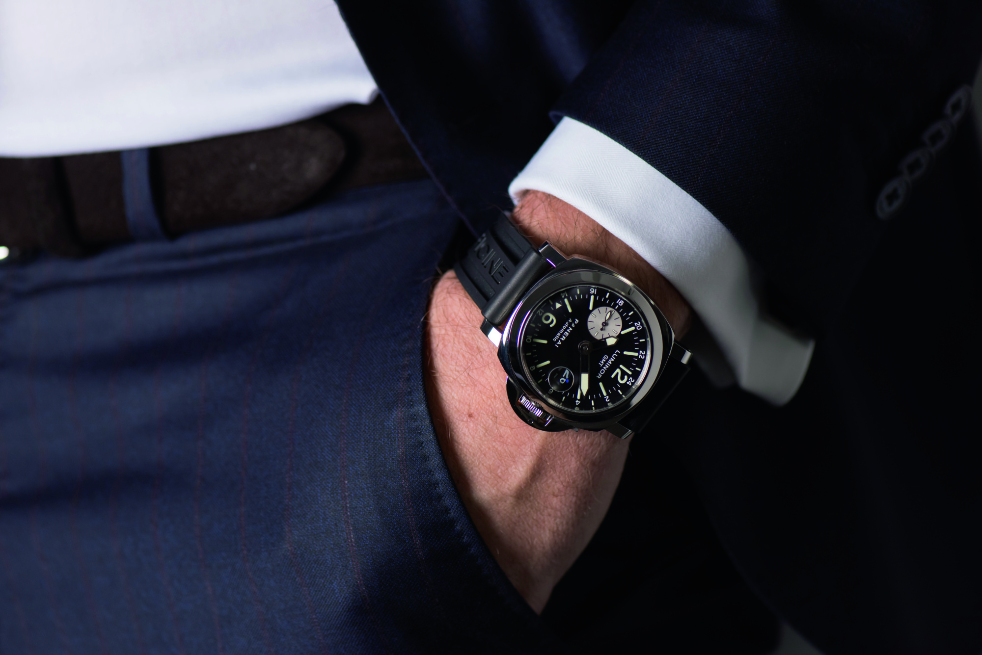 panerai dual time zone