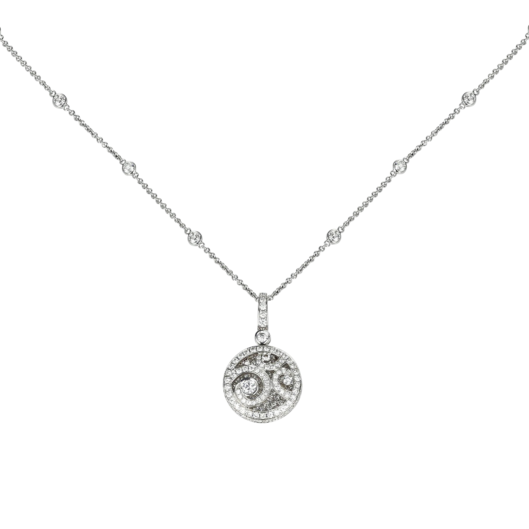White Gold And Diamond Pendant Necklace 