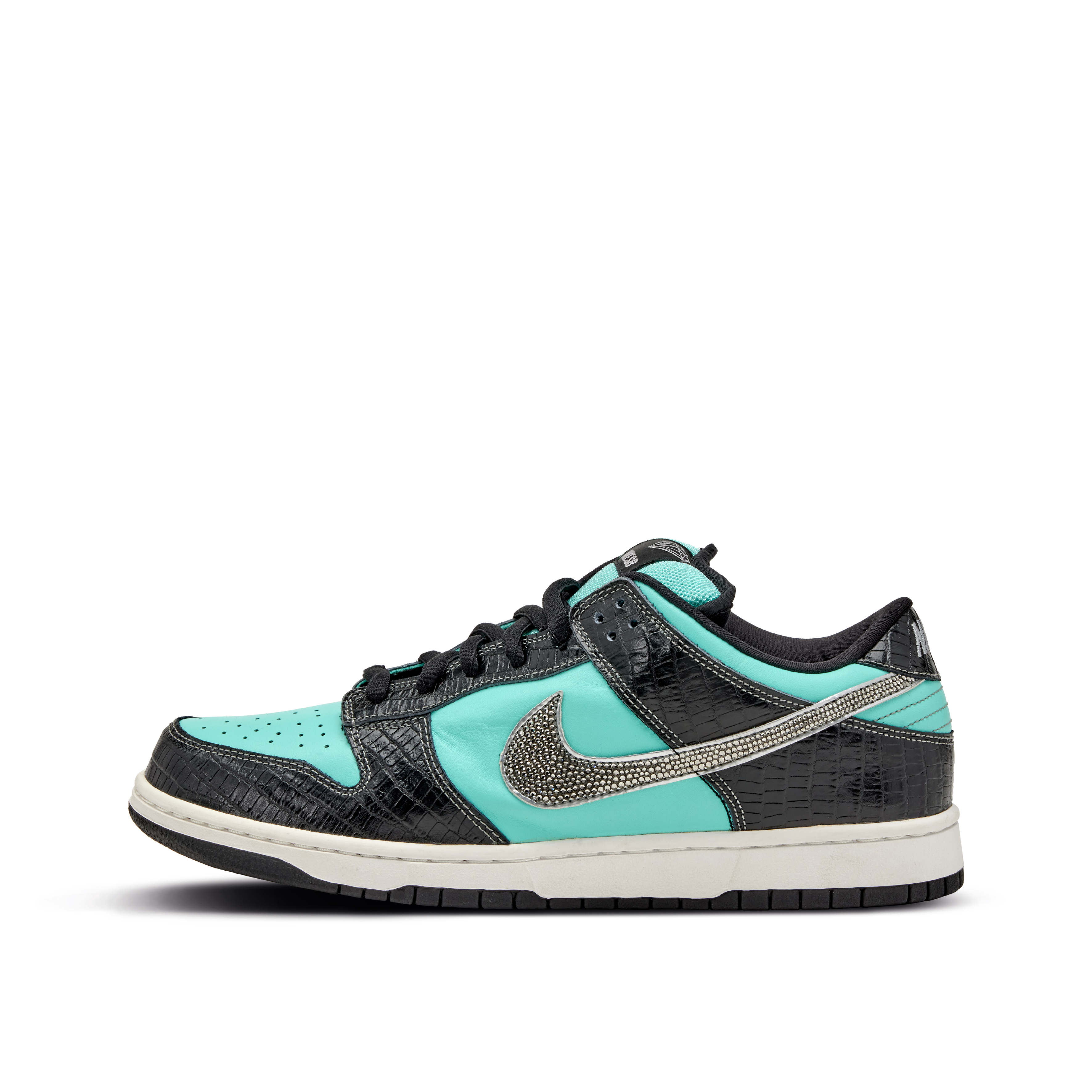 nike dunk low diamond anniversary
