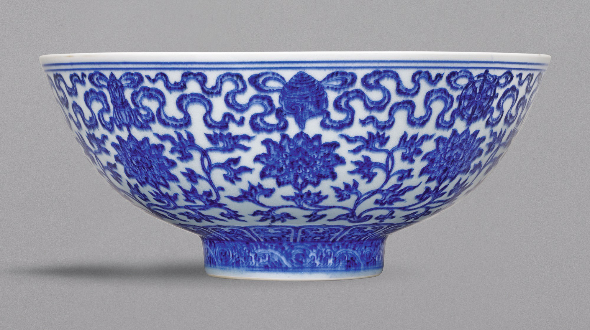 A LARGE BLUE AND WHITE 'BAJIXIANG' BOWL, YONGZHENG MARK AND PERIOD