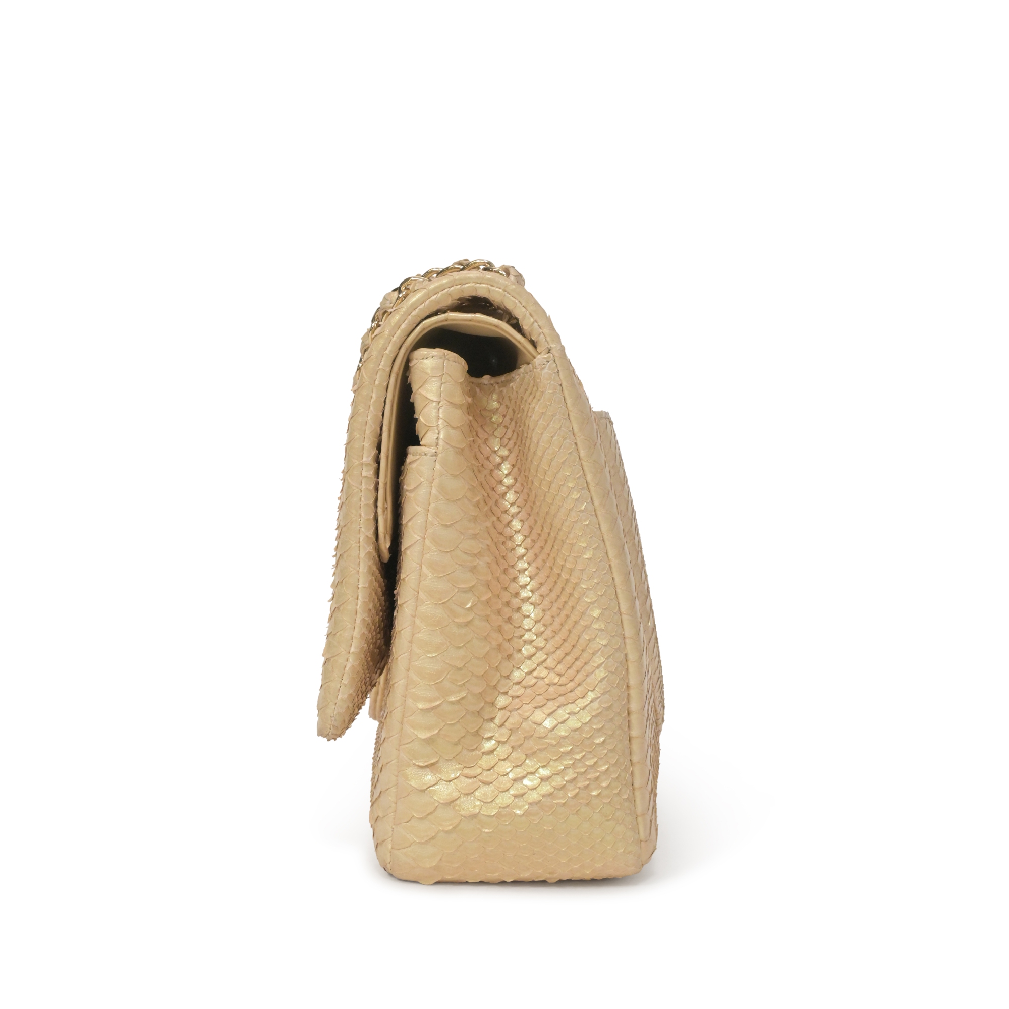 CHANEL ベージュ ジャンパー Chanel Beige Python Jumbo Double Flap Bag Gold Hardware