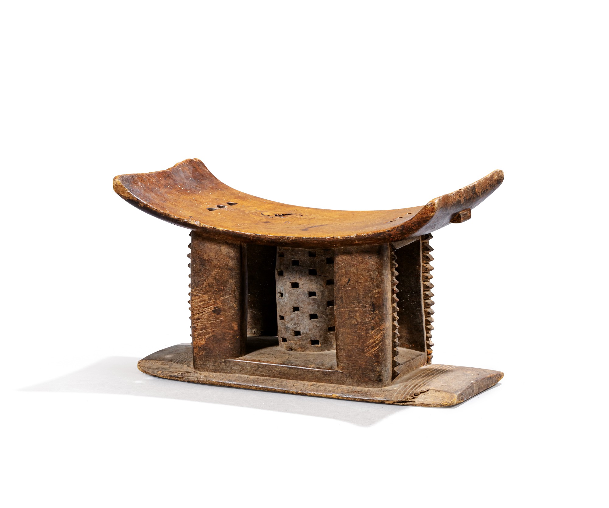 ASHANTI STOOL, GHANA [TABOURET, ASHANTI, GHANA] Take a Seat 2020