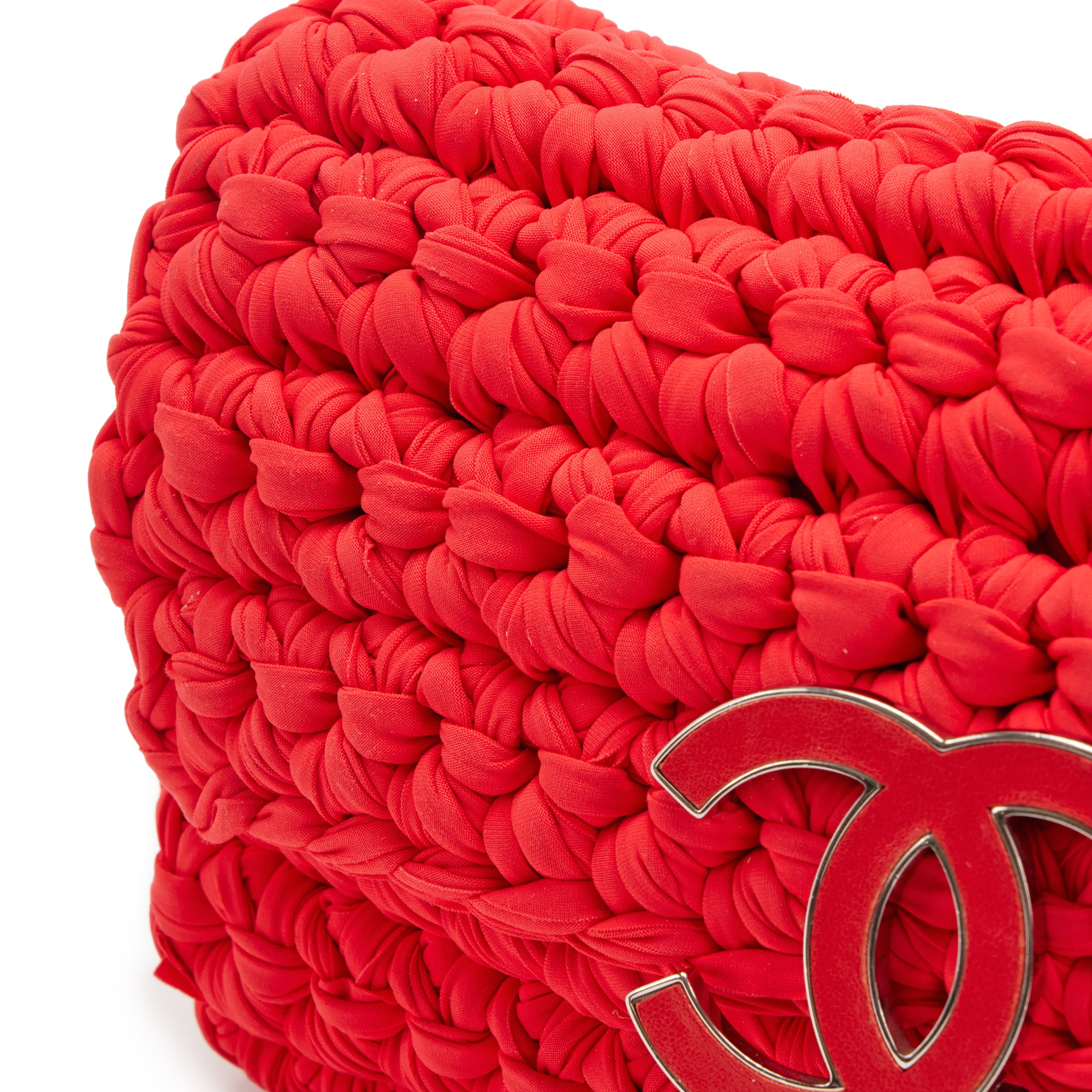 handbolsas with silver hardware