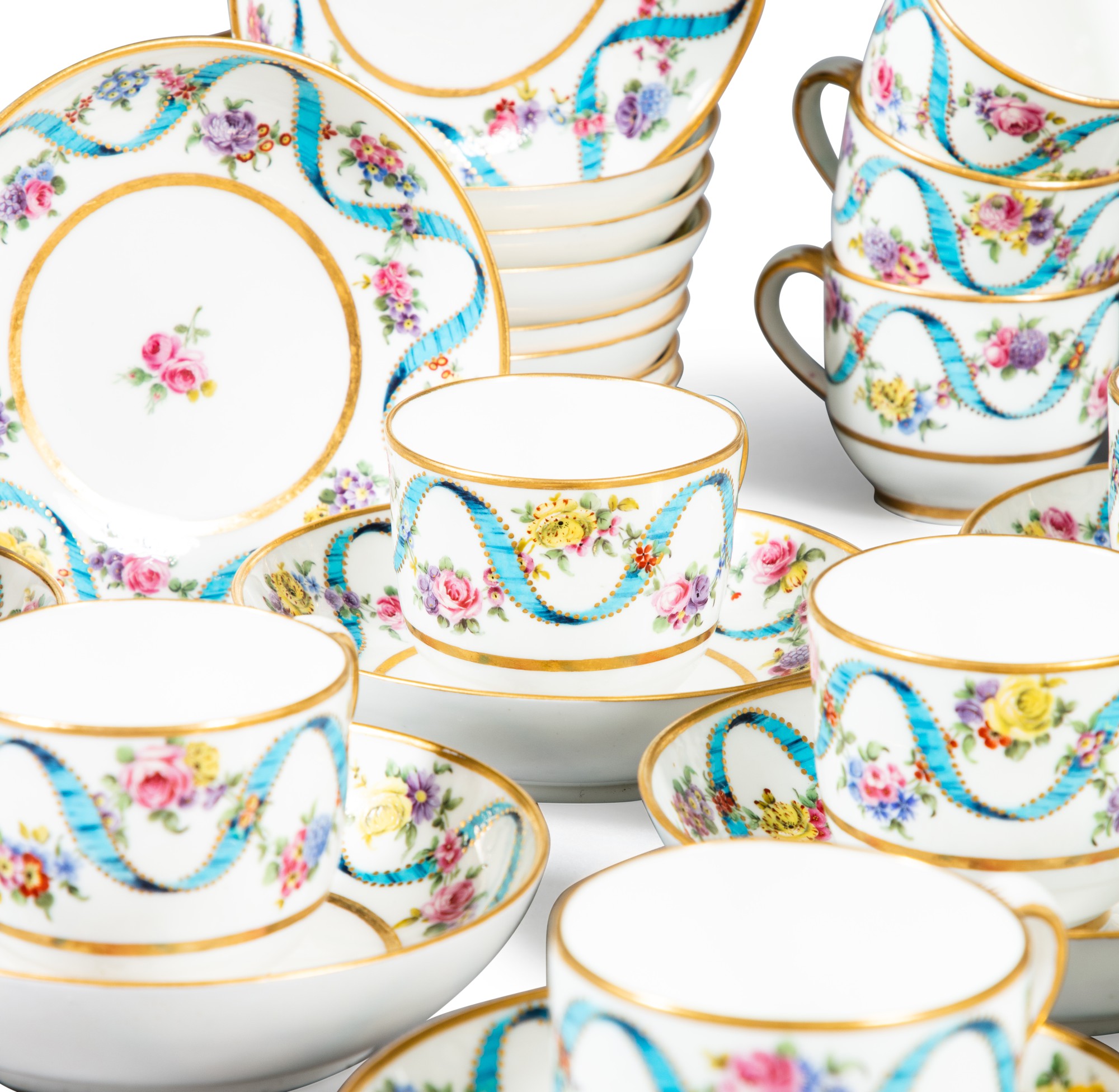 A Sèvres porcelain part tea service `à rubans bleu céleste', 17701771