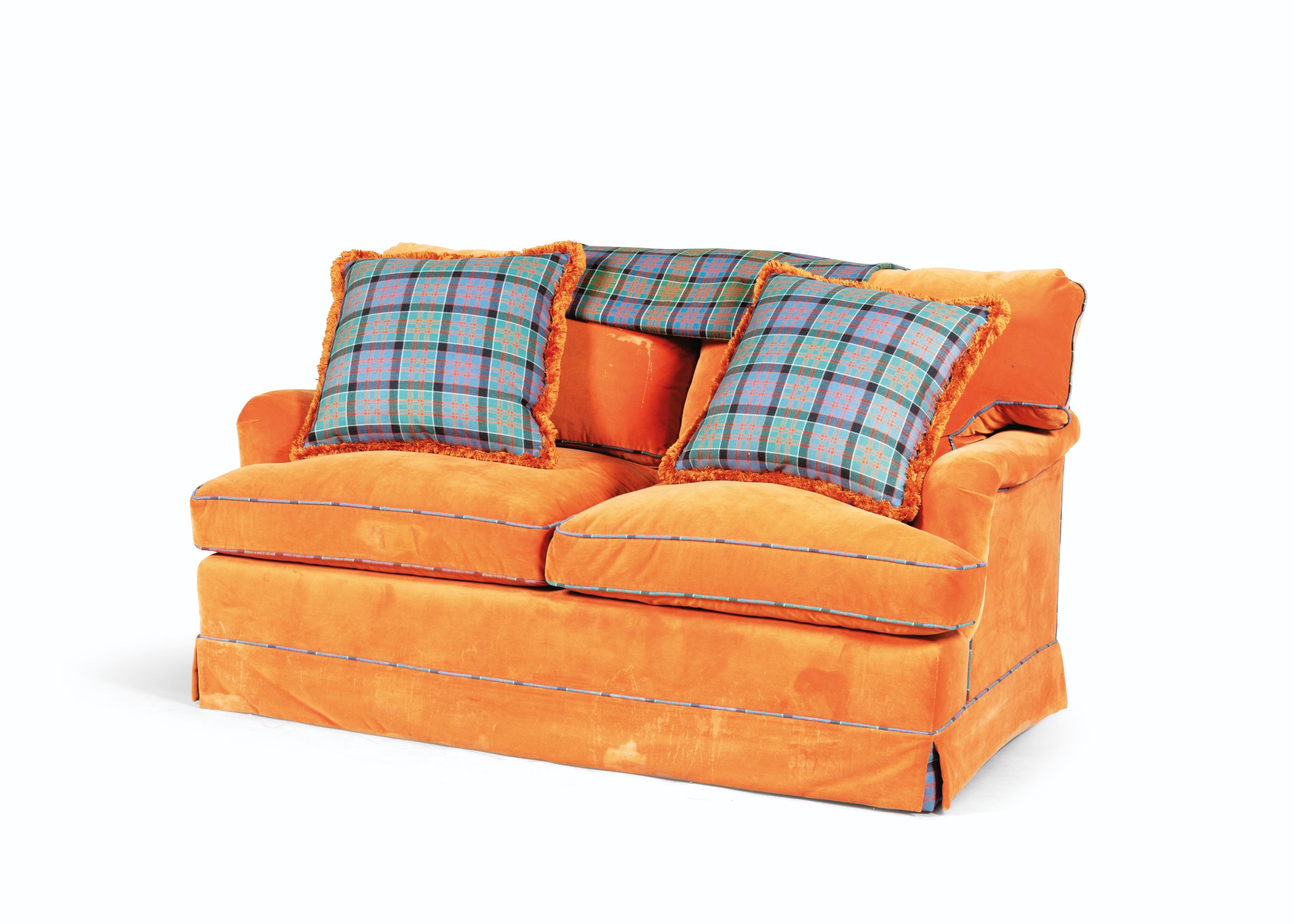 A modern orange velvet sofa SaintCalais, un Manoir Enchanté par
