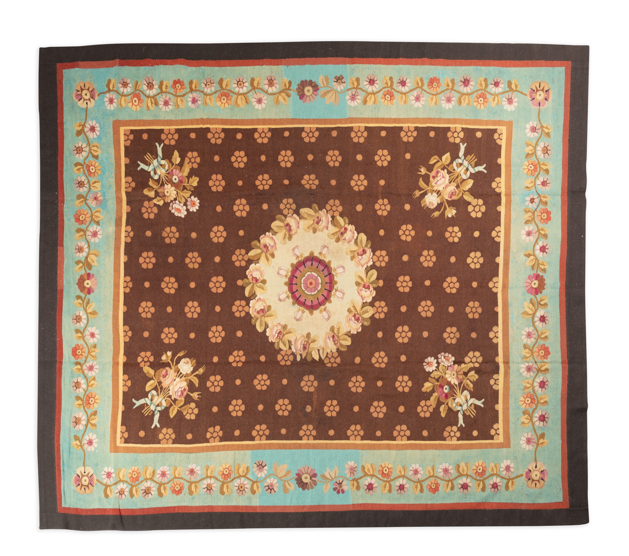 A French Aubusson carpet, LouisPhilippe, circa 1830 Tapis d'Aubusson d'époque LouisPhilippe