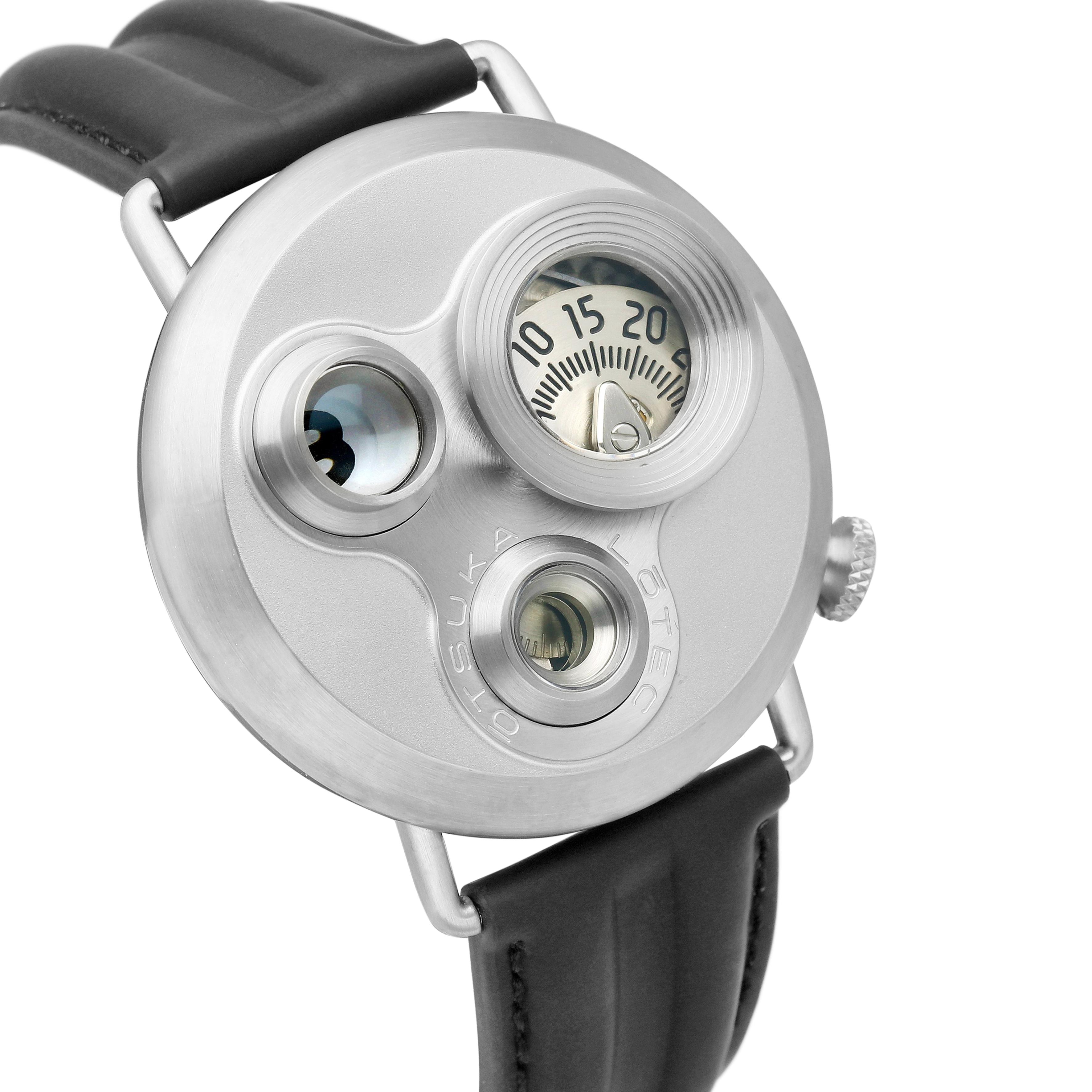 ŌTsuka Lōtec ŌTsuka Lōtec No. 7.5. A Stainless Steel Jump Hour