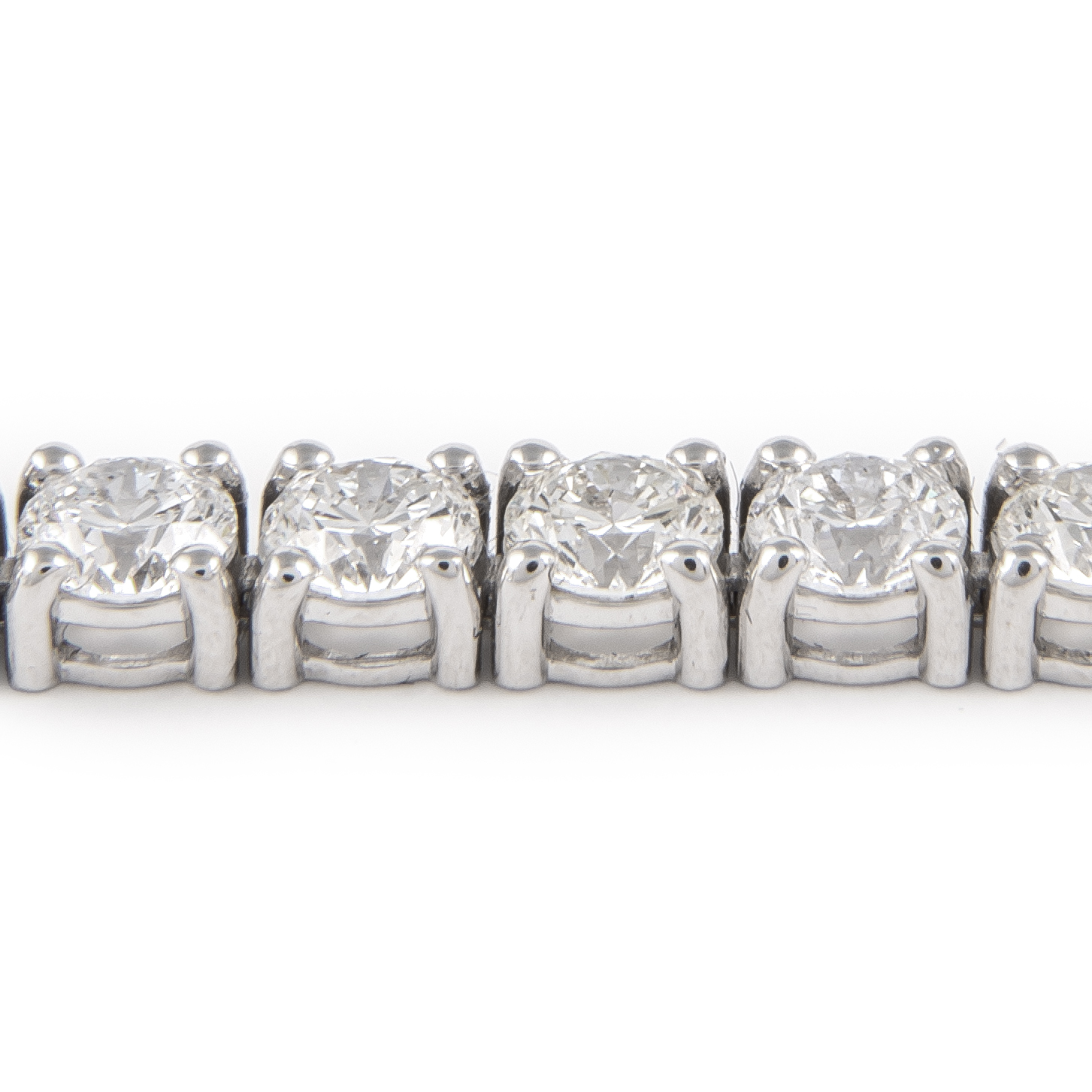 White Gold and 11.40ctw Round Brilliant Cut Diamond Tennis Bracelet - Image 2