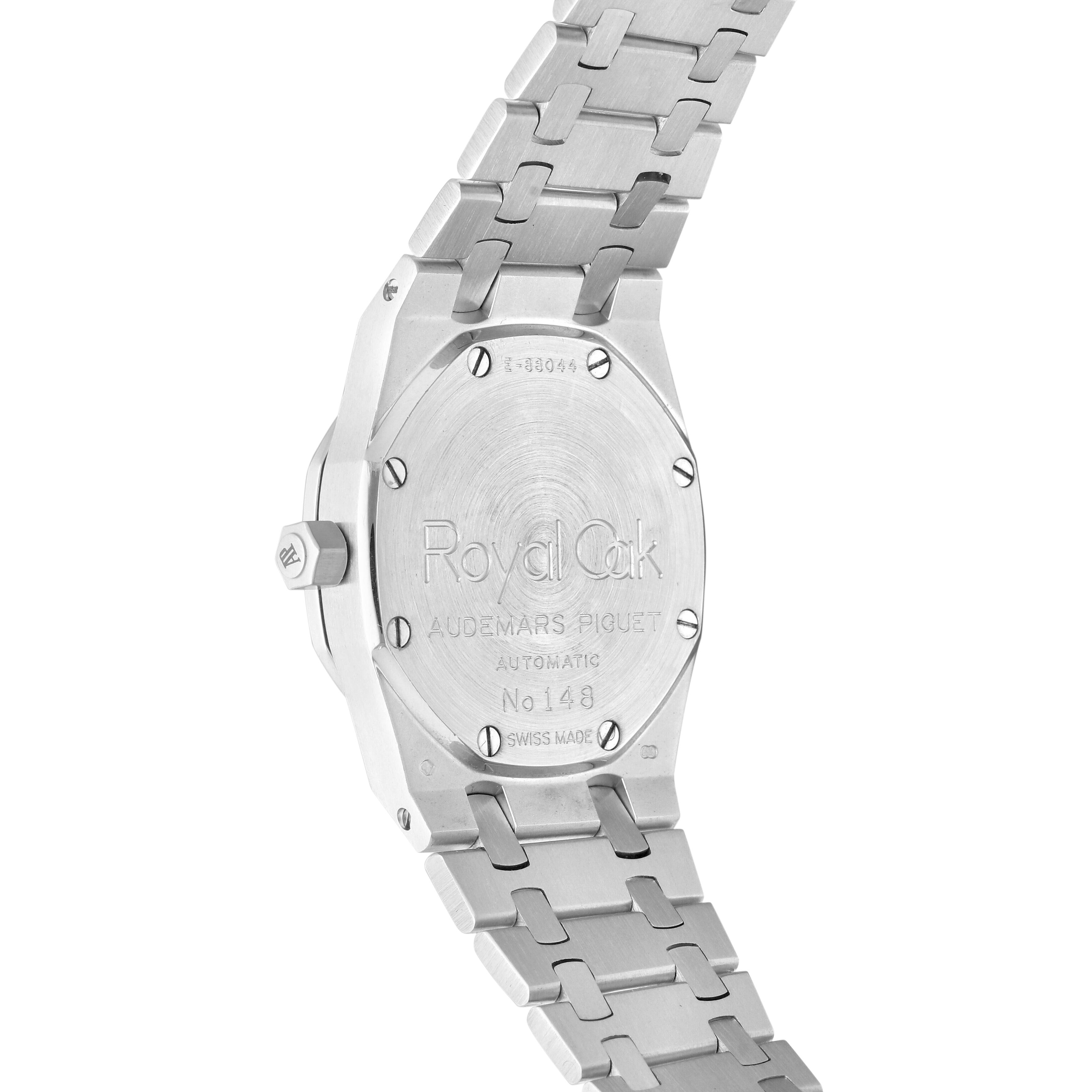 Audemars Piguet Royal Oak (Reference 15055BC.ZZ.0978BC.01). A 33mm