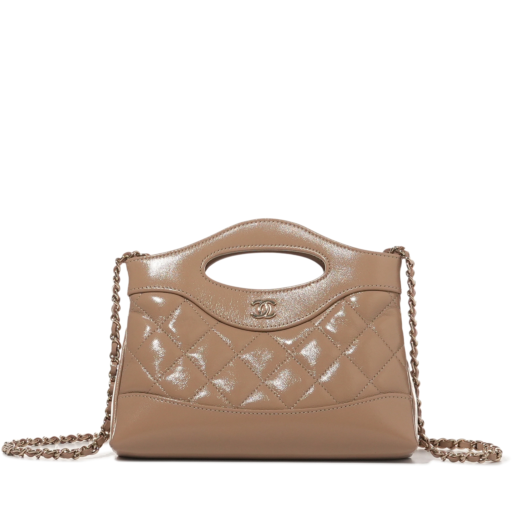 CHANEL ベージュ エナメル パーティーバッグ Chanel Beige Quilted Lambskin 31 Clutch With Chain Pale Gold