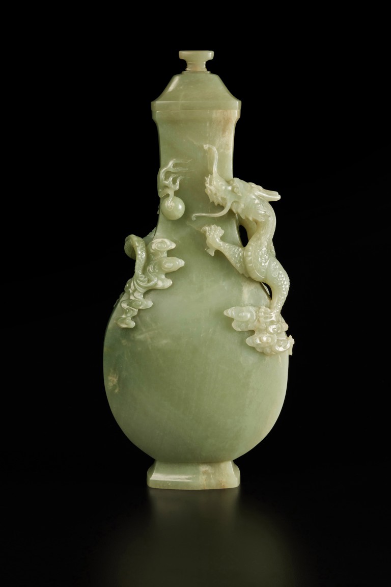A large celadon jade 'dragon' vase and cover, Qing dynasty, 18th / early 19th century 清十八 / 十九