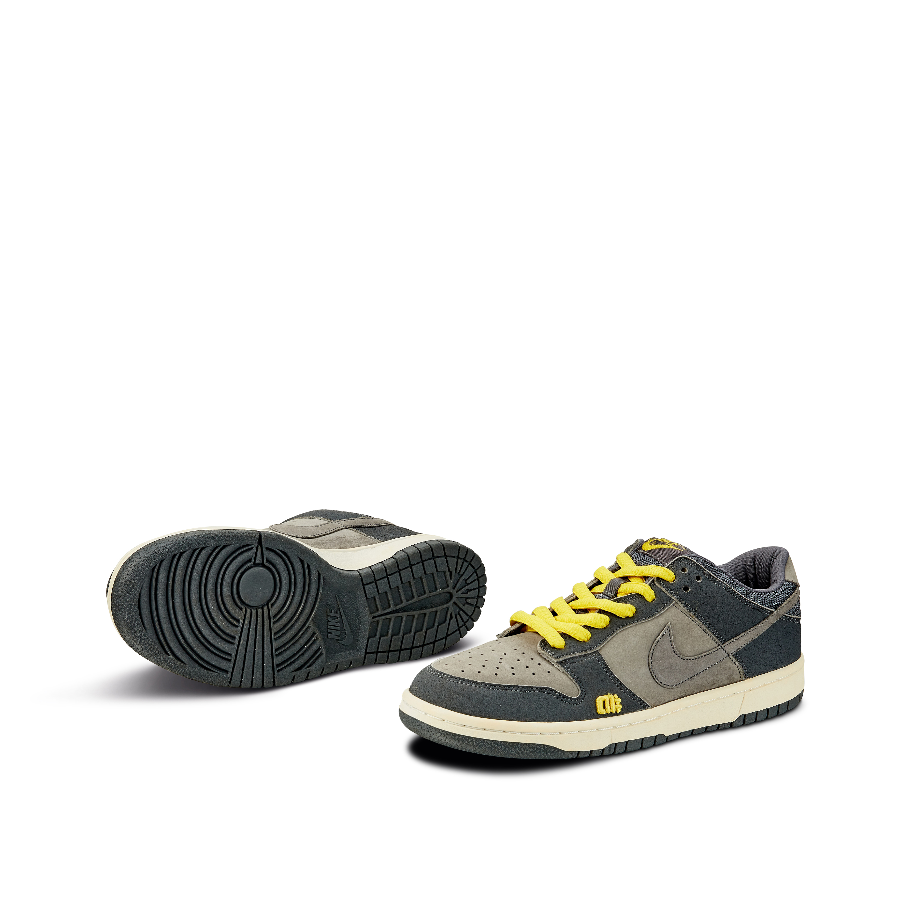 alphanumeric dunk low pro b