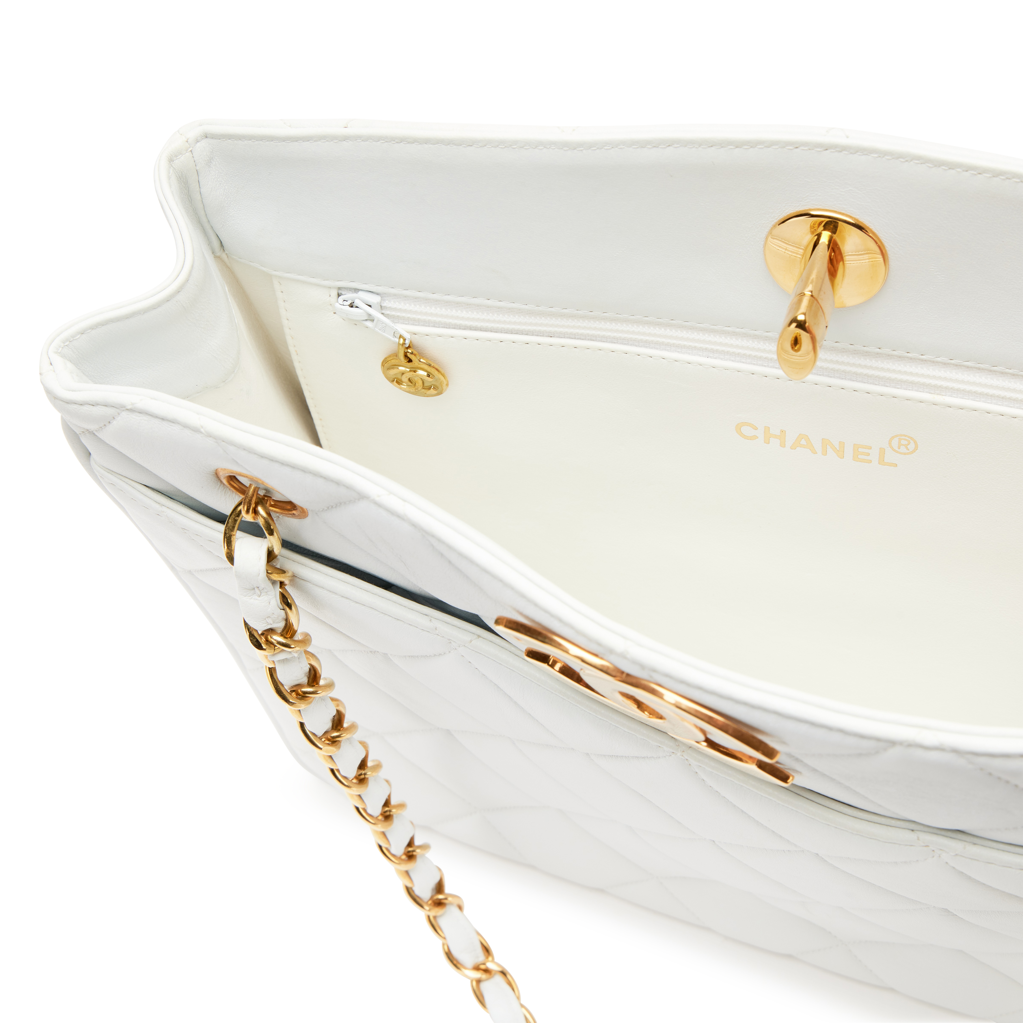 Chanel Vintage Vintage White Quilted Lambskin CC Turn Lock Open