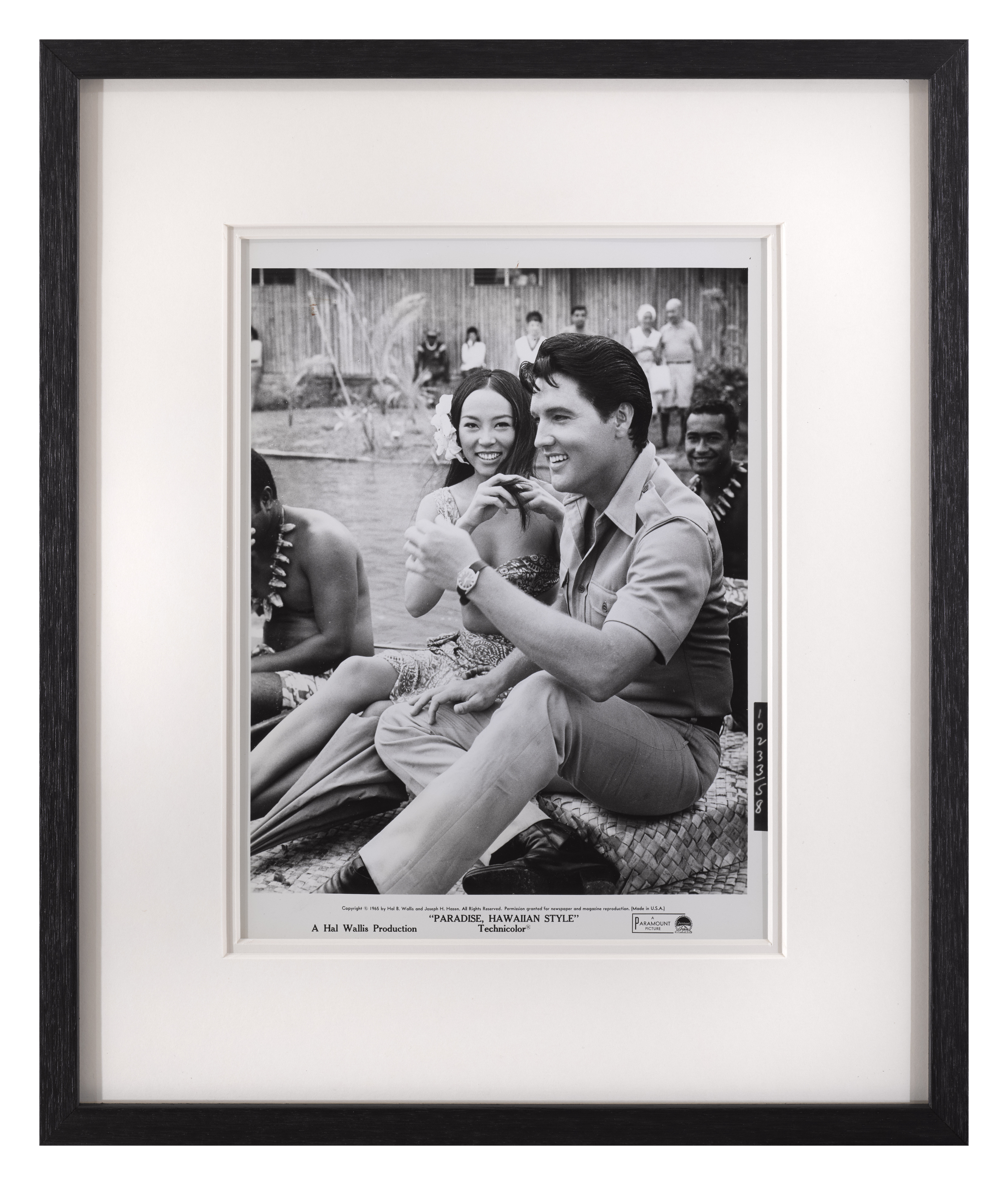 Vintage Paradise Hawaiian Style Movie Key Book Studio Photographic