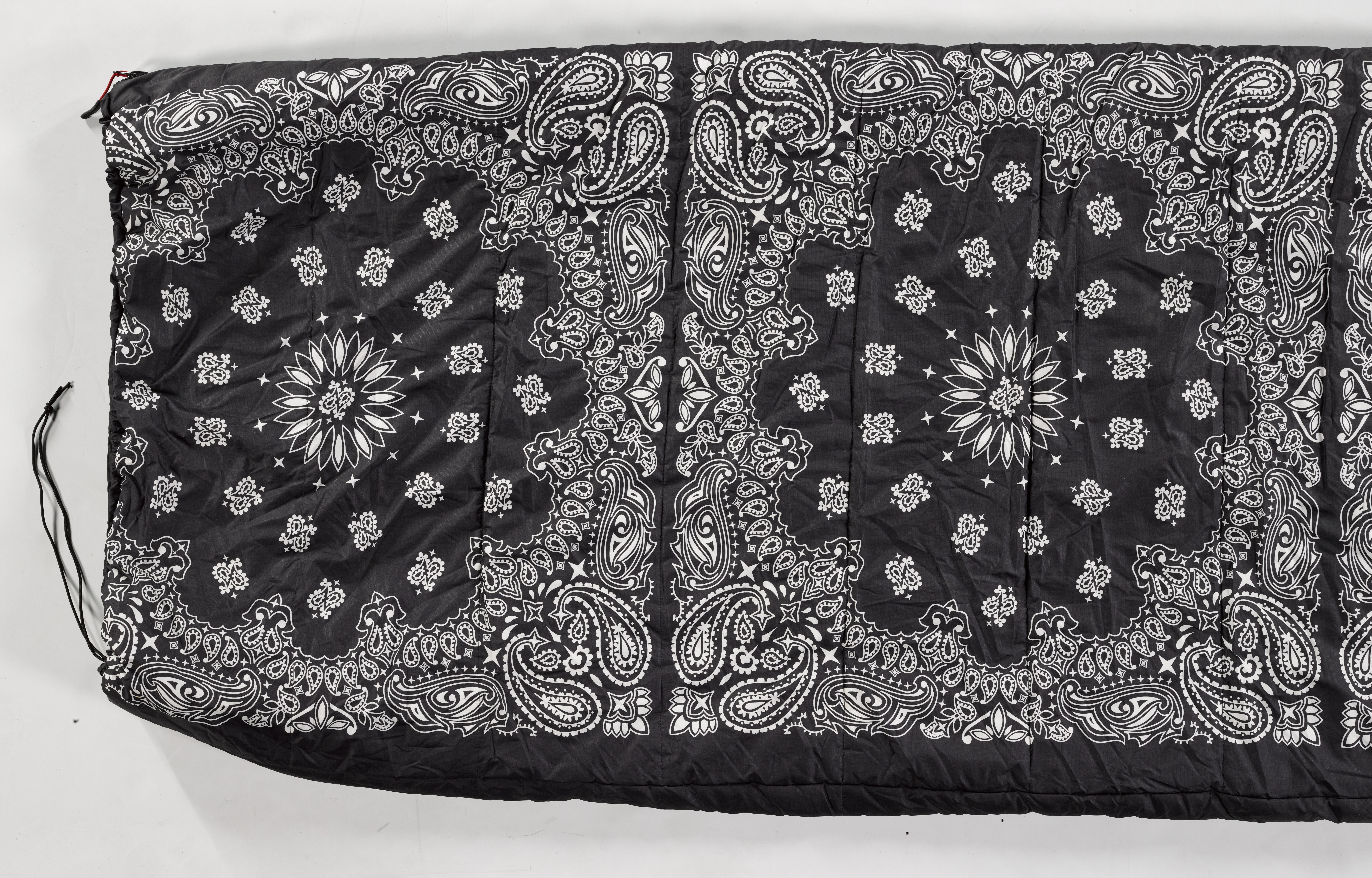 寝袋+寝具 Supreme - Supreme/TNF Bandana Dolomite SleepingBag s-l1200.jpg