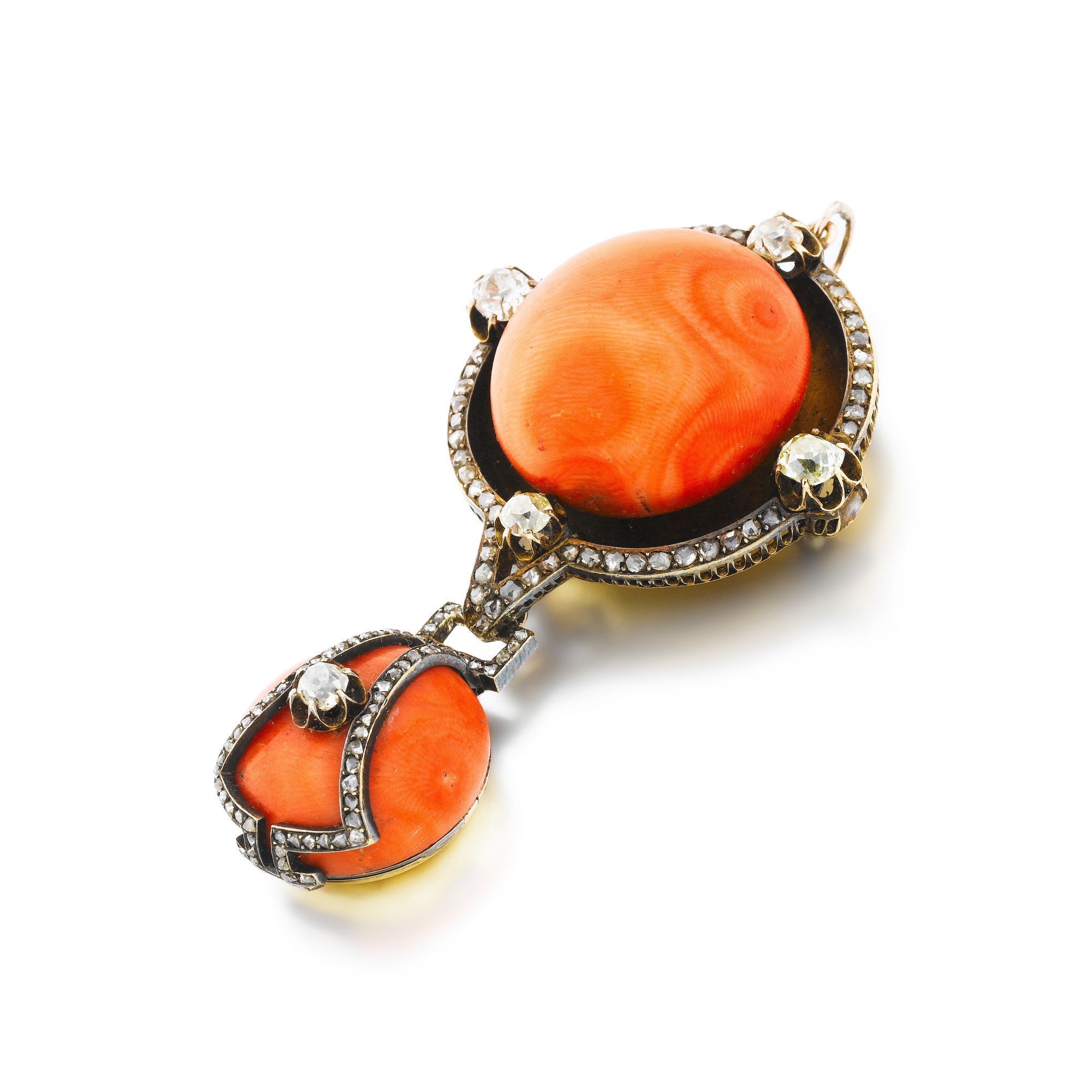 Broche victorienne ancienne en corail rempli d'or avec fer à cheval