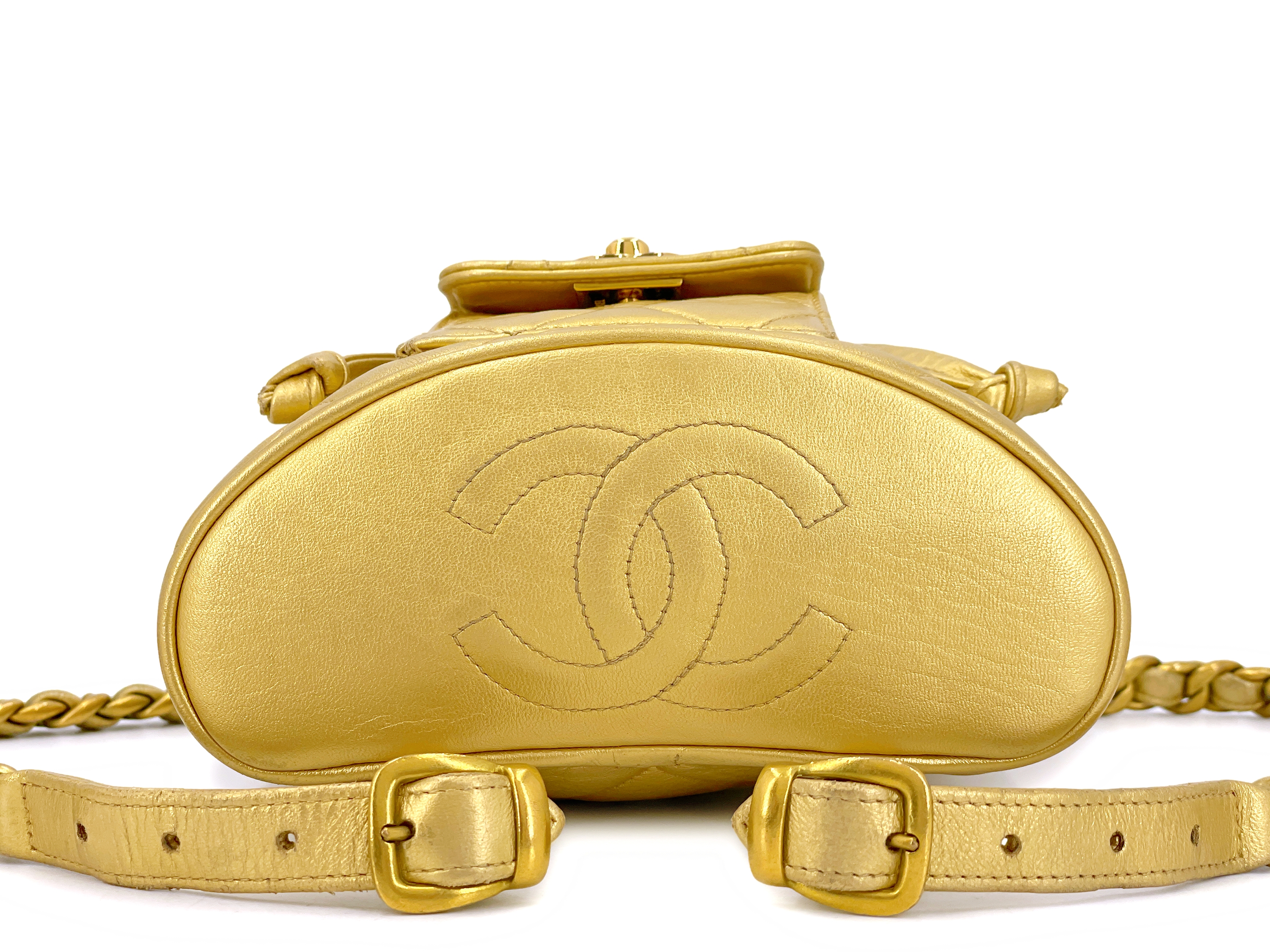 Chanel Rare 1991-1994 Vintage 90’s Duma Mini Backpack Metallic Gold Chanel Black Quilted Lambskin Mini Duma Timeless CC Backpack  main image 4