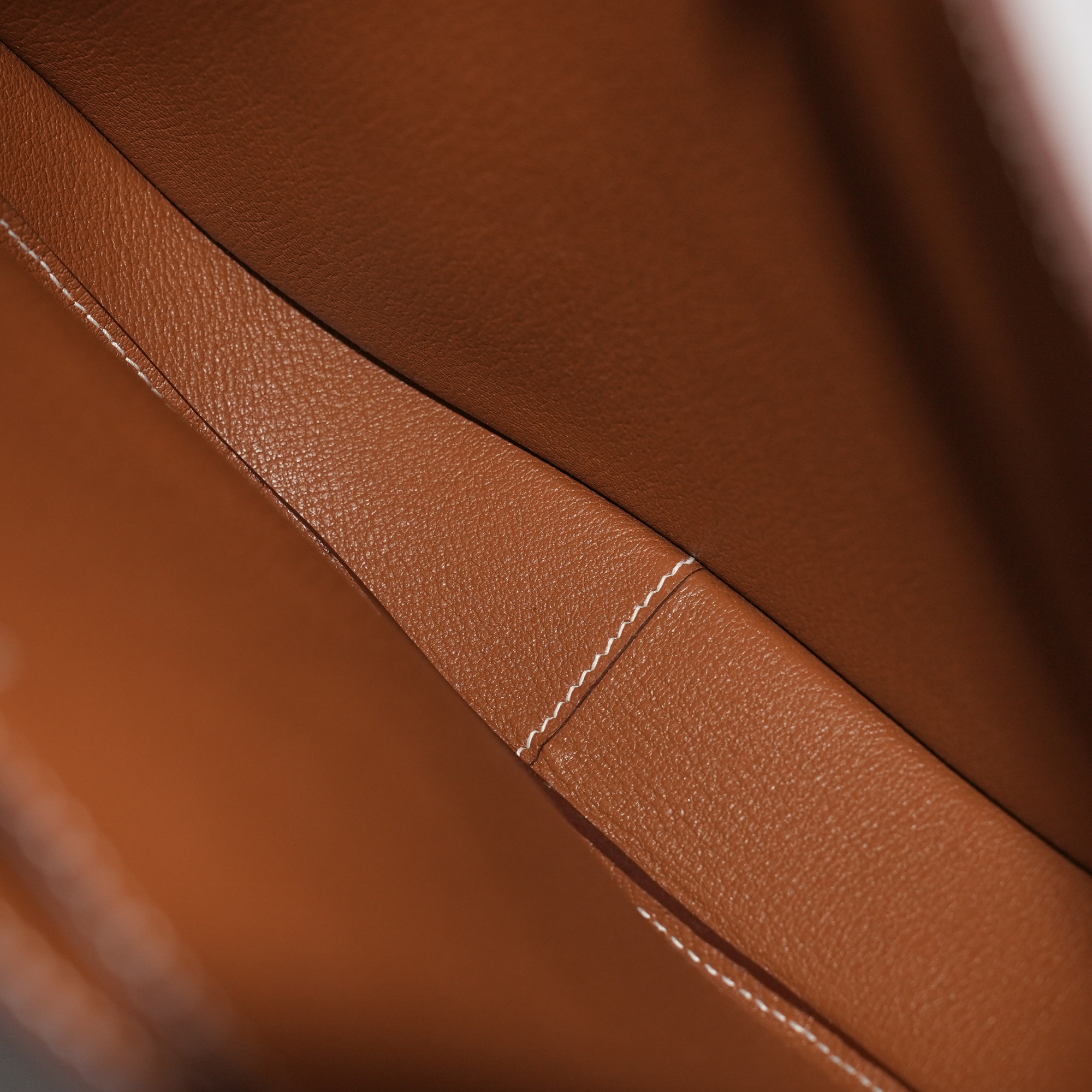 HERMES（エルメス）- Perspective Cavaliere 21 bag ゴールド Hermes Perspective Cavaliere 21 Bag Togo/Vache Hunter Gold