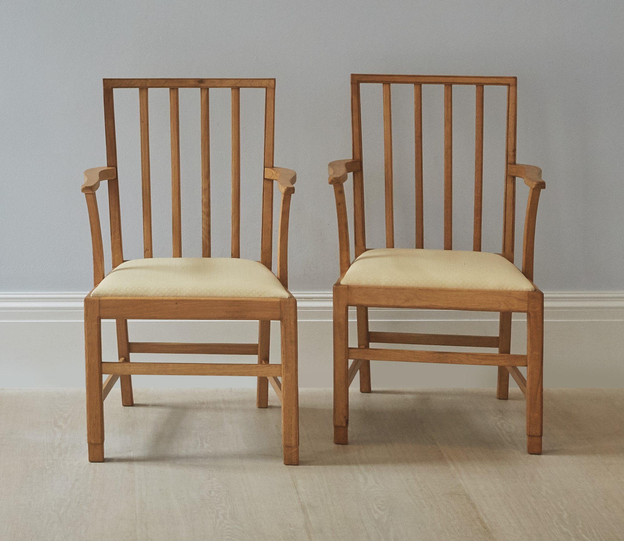 EDWARD BARNSLEY SET OF SIX CHAIRS AND TWO ARMCHAIRS Made in Britain