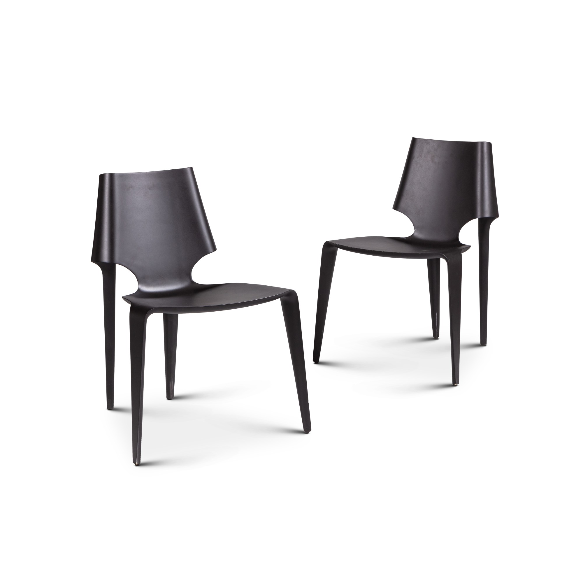 Pair of Feifei chairs, 2012 Ein Paar Feifei Stühle aus Polyurethan