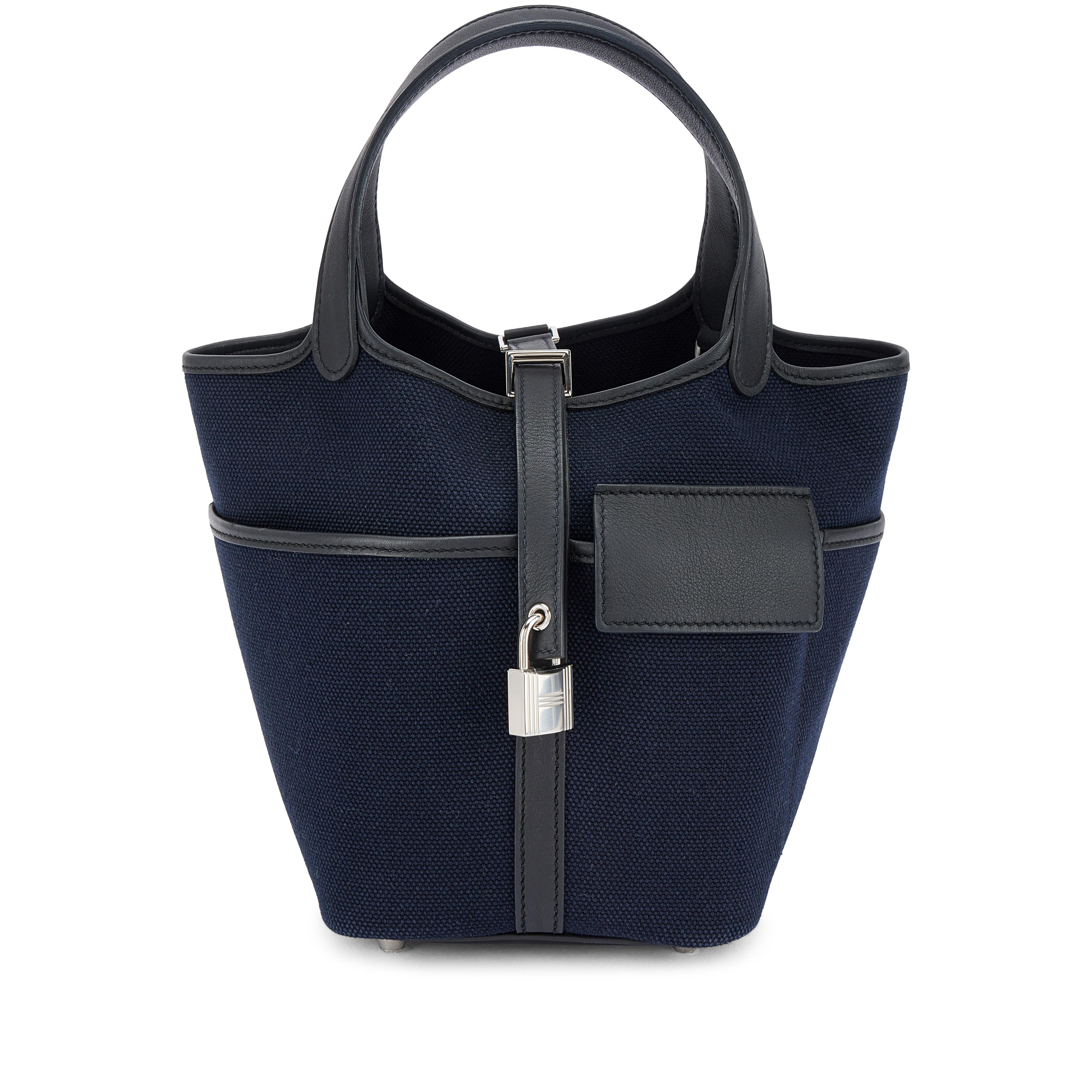 Hermes カンカイユリ•シャッフル navy Hermes カンカイユリ•シャッフル navy Hermès Limited Edition Black