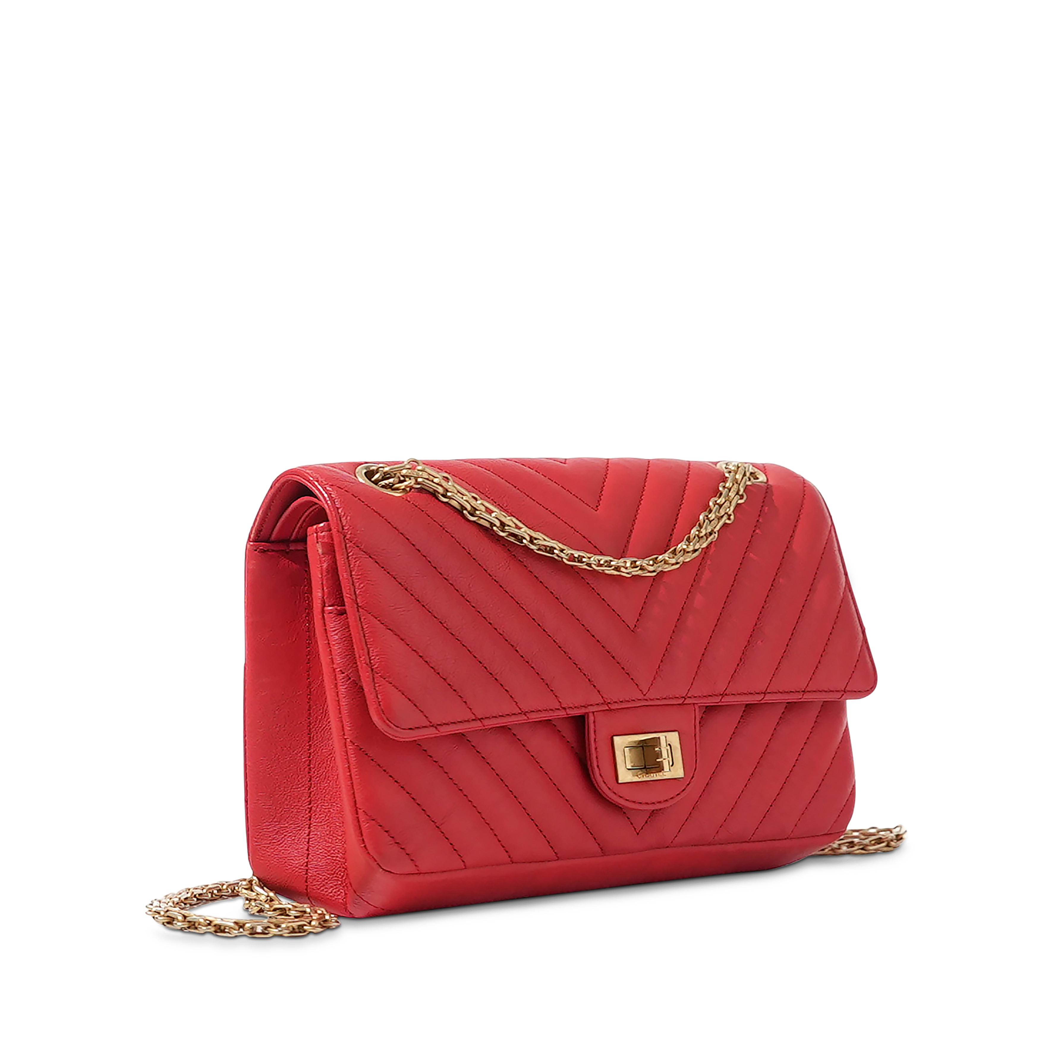 Chanel Red Shiny Crumpled Calfskin Medium 2.55 Reissue 225