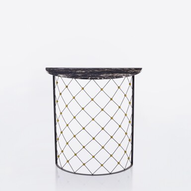 View full screen - View of "Tour Eiffel" Console.