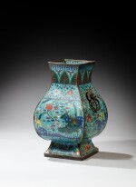 A cloisonné enamel 'crane' vase (Fanghu), 17th century | 十七世紀 掐絲琺瑯壽鶴紋方壺