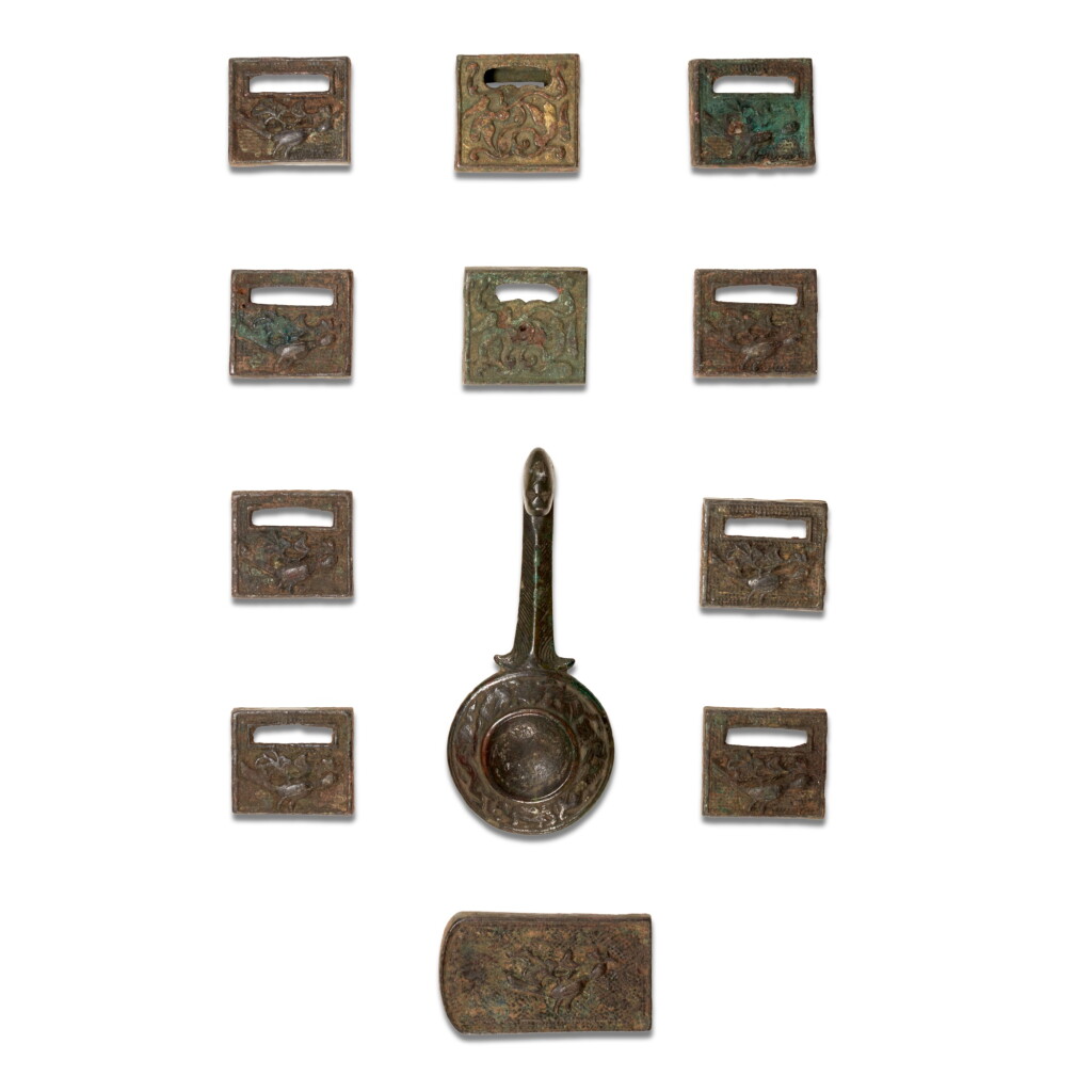 View full screen - View 1 of Lot 71. A bronze belthook, Tang dynasty .