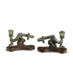A pair of bronze 'dragon' bell hooks, Eastern Zhou dynasty, Spring and Autumn period 東周春秋 青銅龍形編鐘掛鉤一對