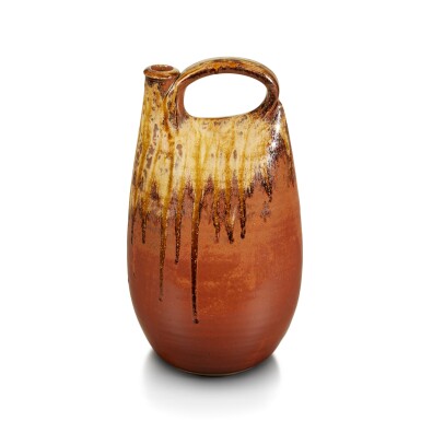 View full screen - View 1 of Lot 810. Bottle Jug with Handle.