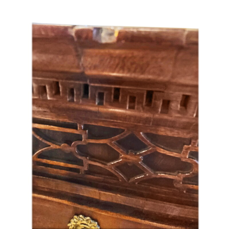 Cover image 0