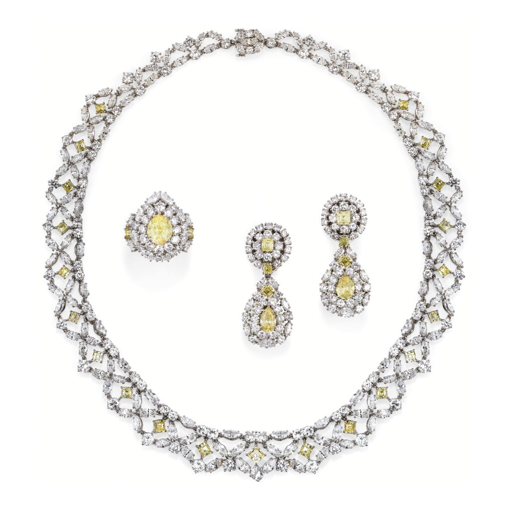 View full screen - View 1 of Lot 276. DEMI-PARURE DIAMANTS, DAVID WEBB | DIAMOND DEMI-PARURE, DAVID WEBB.