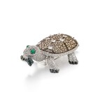 Diamond and Emerald Brooch | 格拉夫 | 鑽石 配 祖母綠 胸針