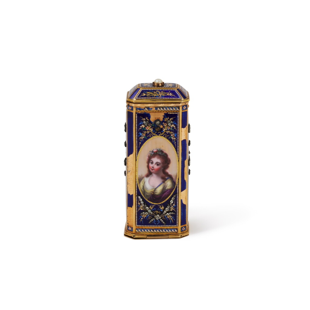 View full screen - View 1 of Lot 105. A double-opening jewelled gold and enamel etui, probably Geneva, circa 1790, .