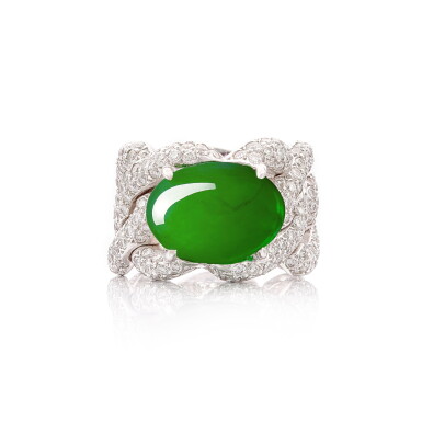 View full screen - View 1 of Lot 253. Jadeite and Diamond Ring | 天然翡翠 配 鑽石 戒指.
