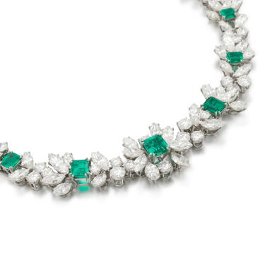 View full screen - View 1 of Lot 250. Emerald and diamond necklace and a brooch (Collana in diamanti e smeraldi e spilla).