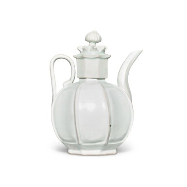 View full screen - View 1 of Lot 739. A Qingbai octagonal ewer and cover, Northern Song dynasty | 北宋 青白釉八方連蓋執壺.