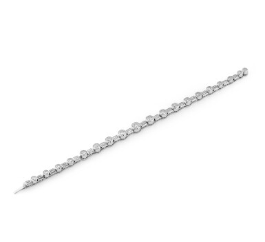 View full screen - View 1 of Lot 50. Bracelet diamants | Diamond bracelet.