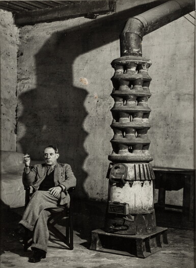 View full screen - View 1 of Lot 31. Picasso dans son atelier rue des Grands Augustins à Paris, 1939.