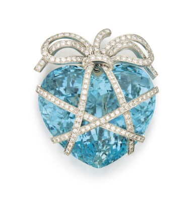 View full screen - View 1 of Lot 336. AQUAMARINE AND DIAMOND 'WRAPPED HEART' BROOCH, VERDURA .