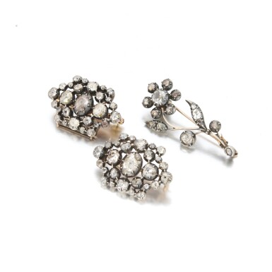 View full screen - View 1 of Lot 6. Diamond brooches (Spille in diamanti).