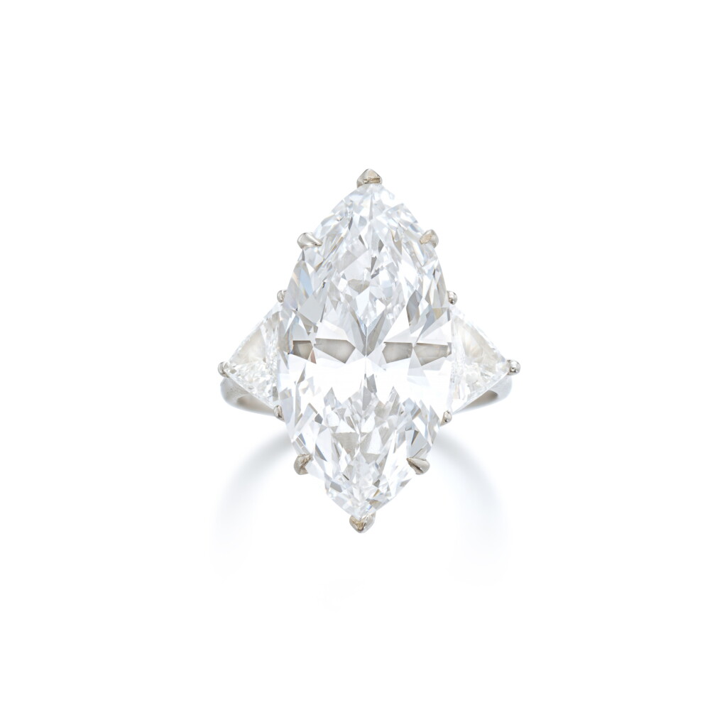 View full screen - View 1 of Lot 572. Diamond ring 格拉夫 | 10.04克拉 欖尖形 D色 Type IIa 鑽石 戒指.
