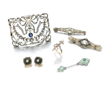 View full screen - View 1 of Lot 10. Collection of jewellery (Collezione di gioielli).